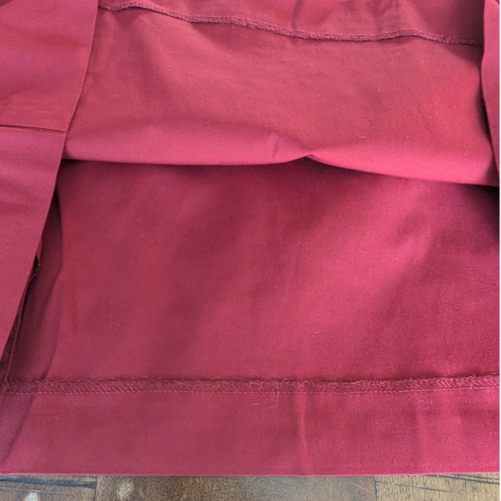 Ann Taylor Mini Skirt Red Button Tab Stretch Sz 10 Office Modern Chic Preppy - Picture 3 of 6